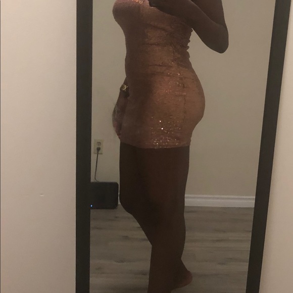 Beautiful strapless sequin dress - Picture 4 of 5